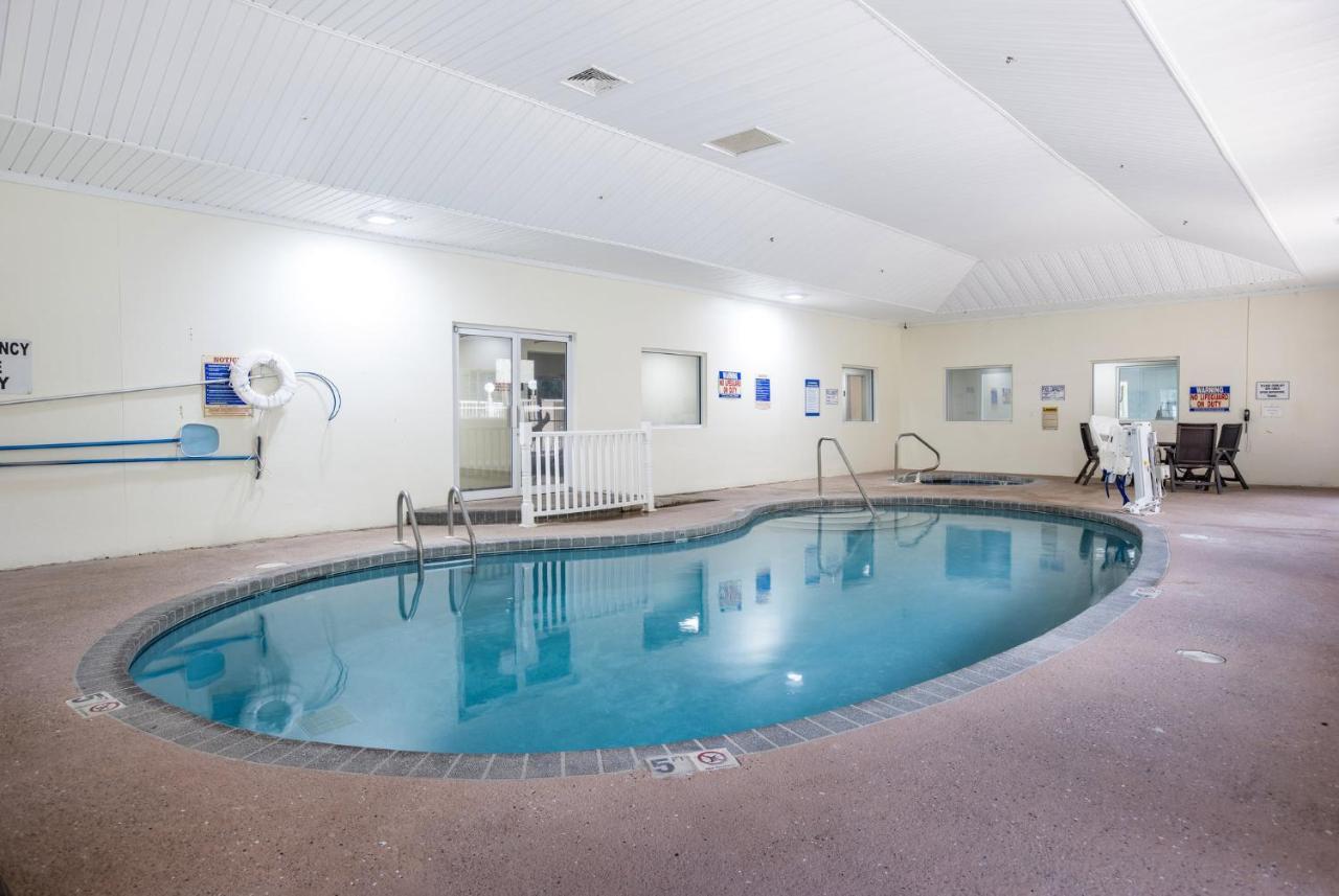 Red Roof Inn Plus+ & Suites Savannah - I-95 Georgetown Eksteriør bilde